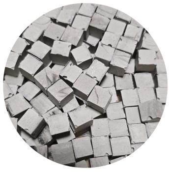 Black Mineral Cubes - 50ml